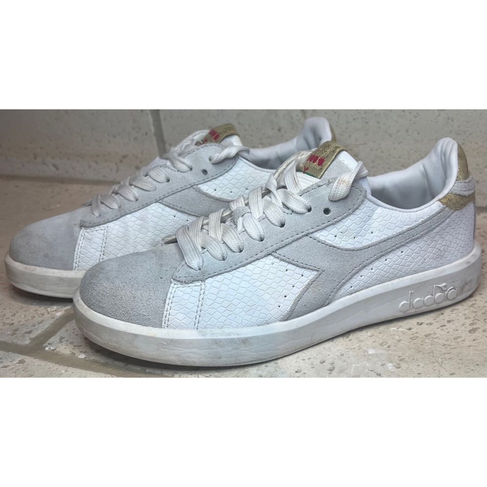 Diadora White Suede Leather Low Rise Lace Up Sneakers Size 7.5